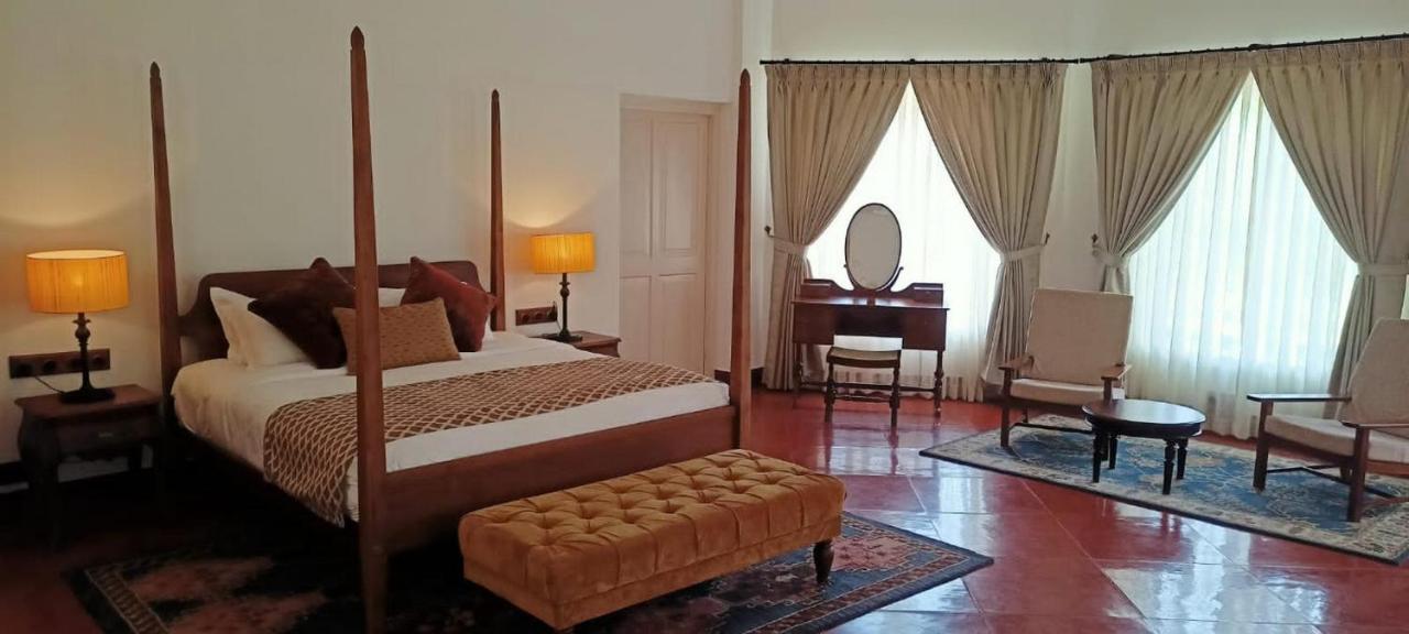 Lockhart Bungalow Munnar - A Cgh Earth Saha Experience 외부 사진